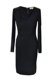  Kleid mit Nieten