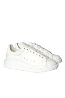  Oversized-Sneakers